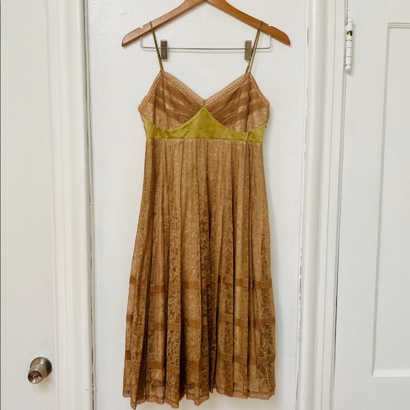 Betsey Johnson Dresses & Skirts - Betsey Johnson Gold Cocktail Dress